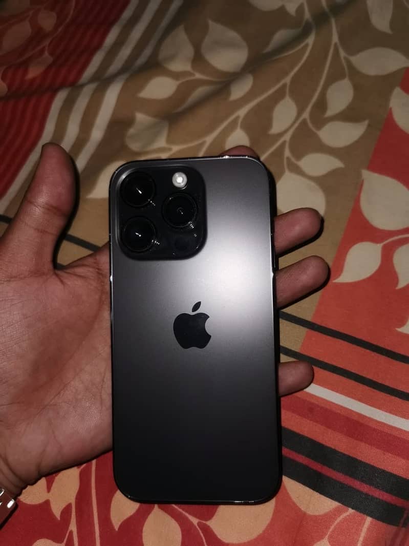 Apple iPhone 14 Pro 2
