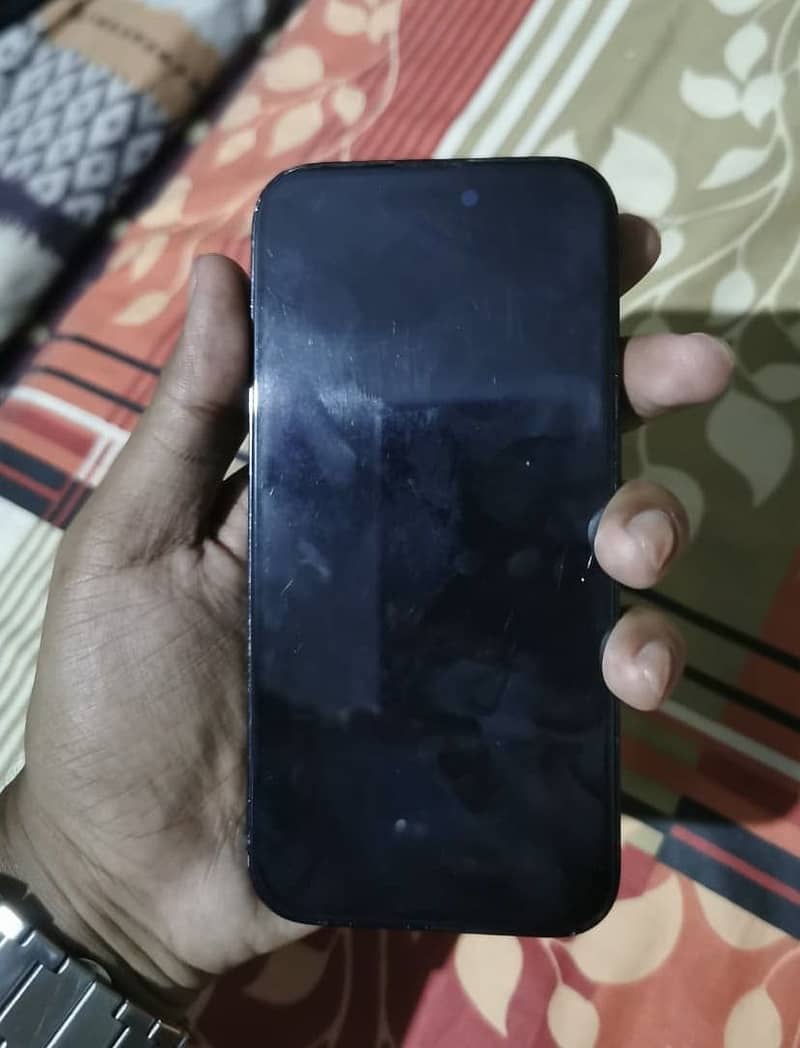 Apple iPhone 14 Pro 4