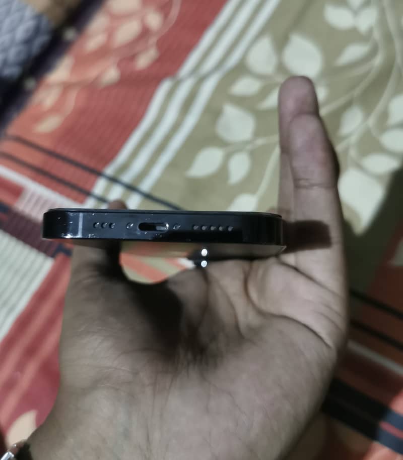 Apple iPhone 14 Pro 8