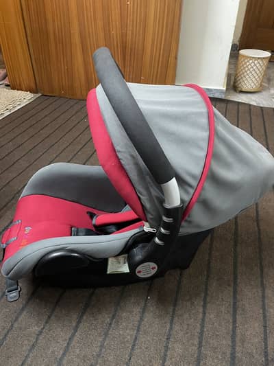 Baby Cot / Car seat