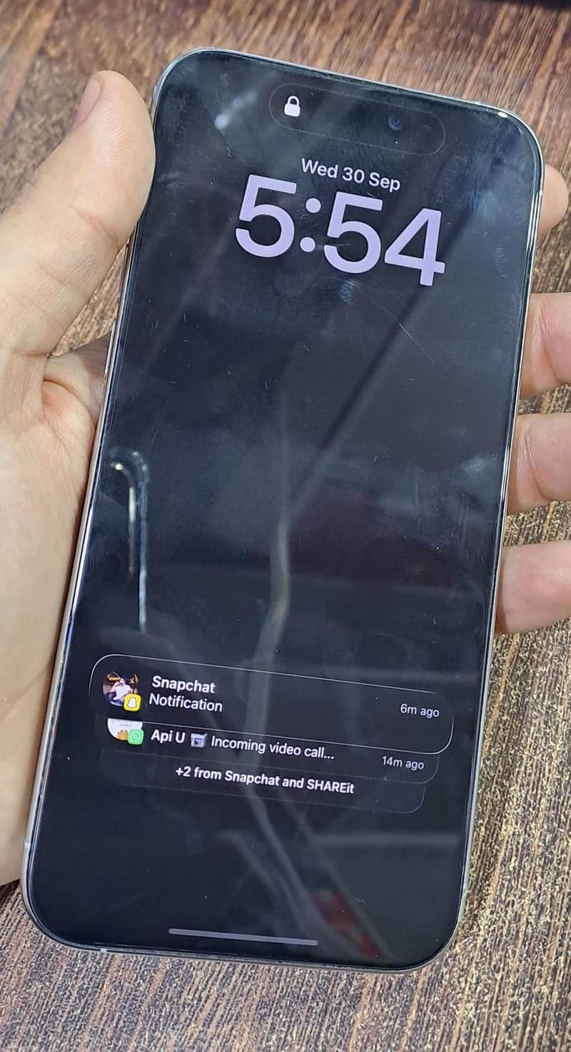 Apple iPhone 15 Pro Max 2