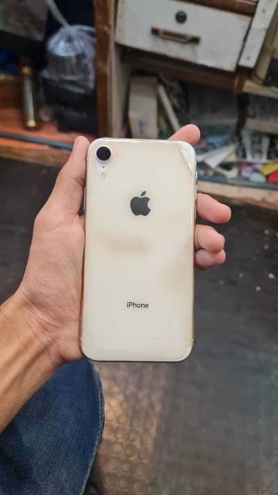 Apple iPhone XR