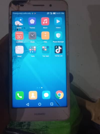 Huawei Y6 II 2gb 16gb touch break hai baki all ok whatap rabita kary