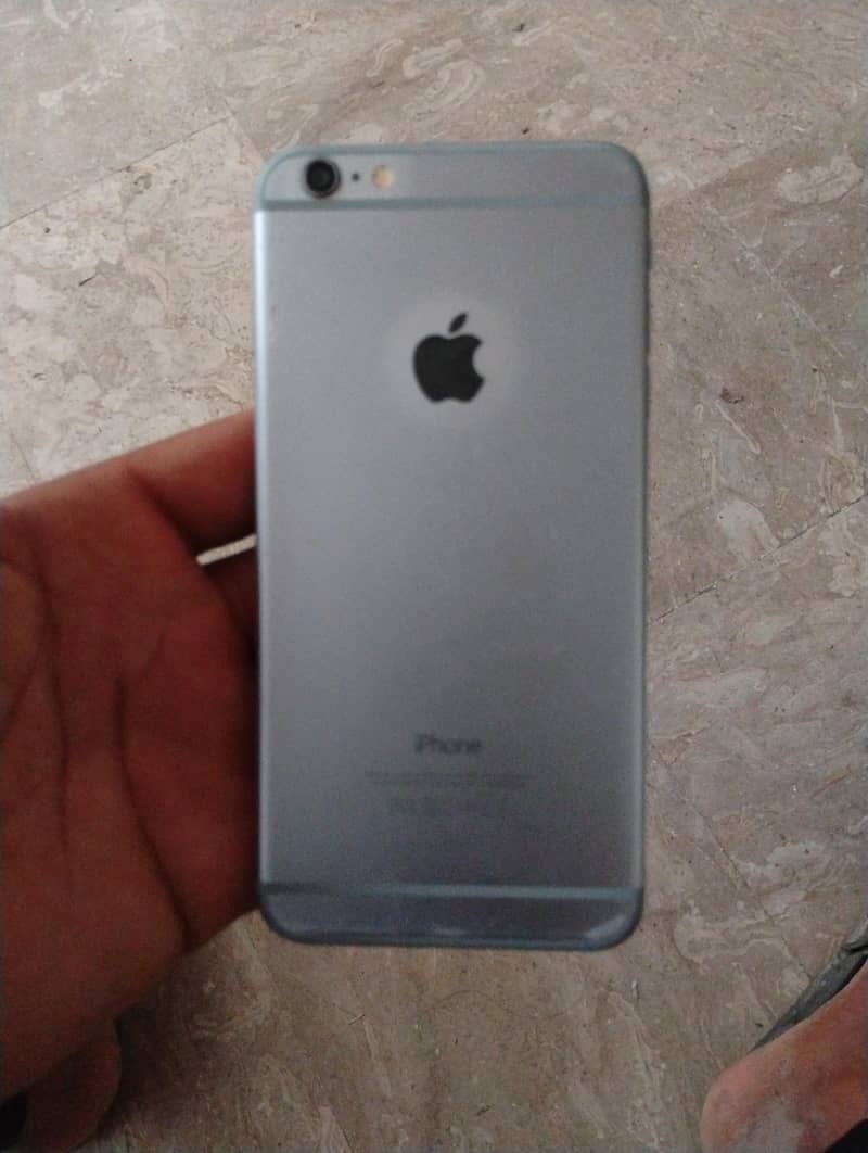 Apple iPhone 6 Plus 1