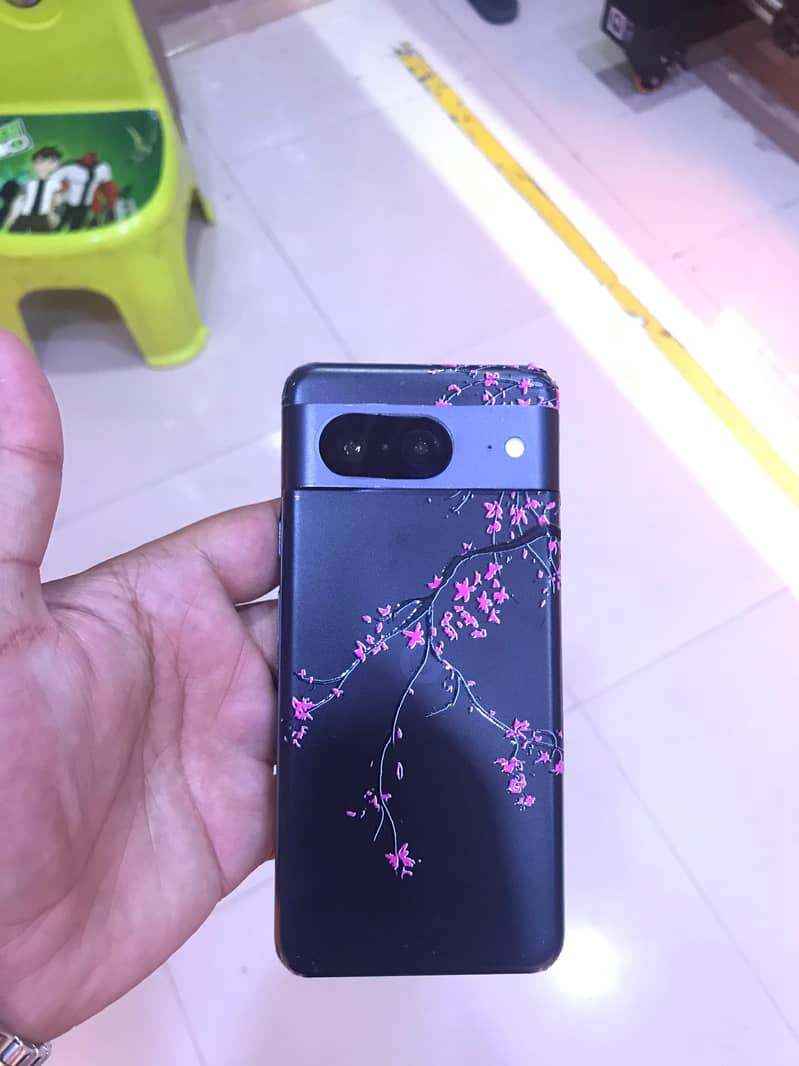 Google Pixel 8 3