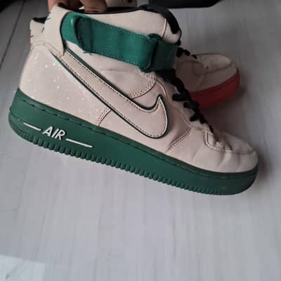 Nike Air Force 1 High ’07 LV8