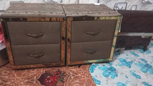 i am sale dabul bed with side table and drasing