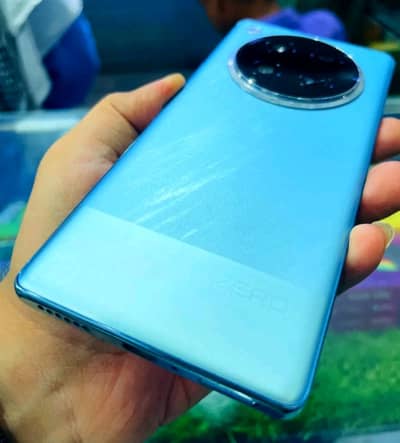 Infinix Zero 40 16gb256gbMy WhatsApp number 03292431677