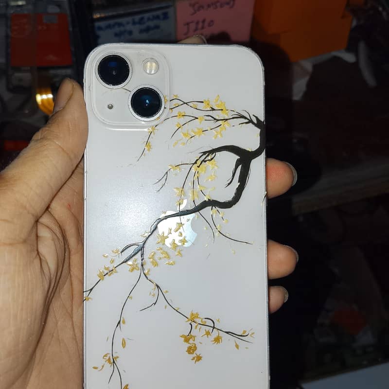 Apple iPhone 13 3