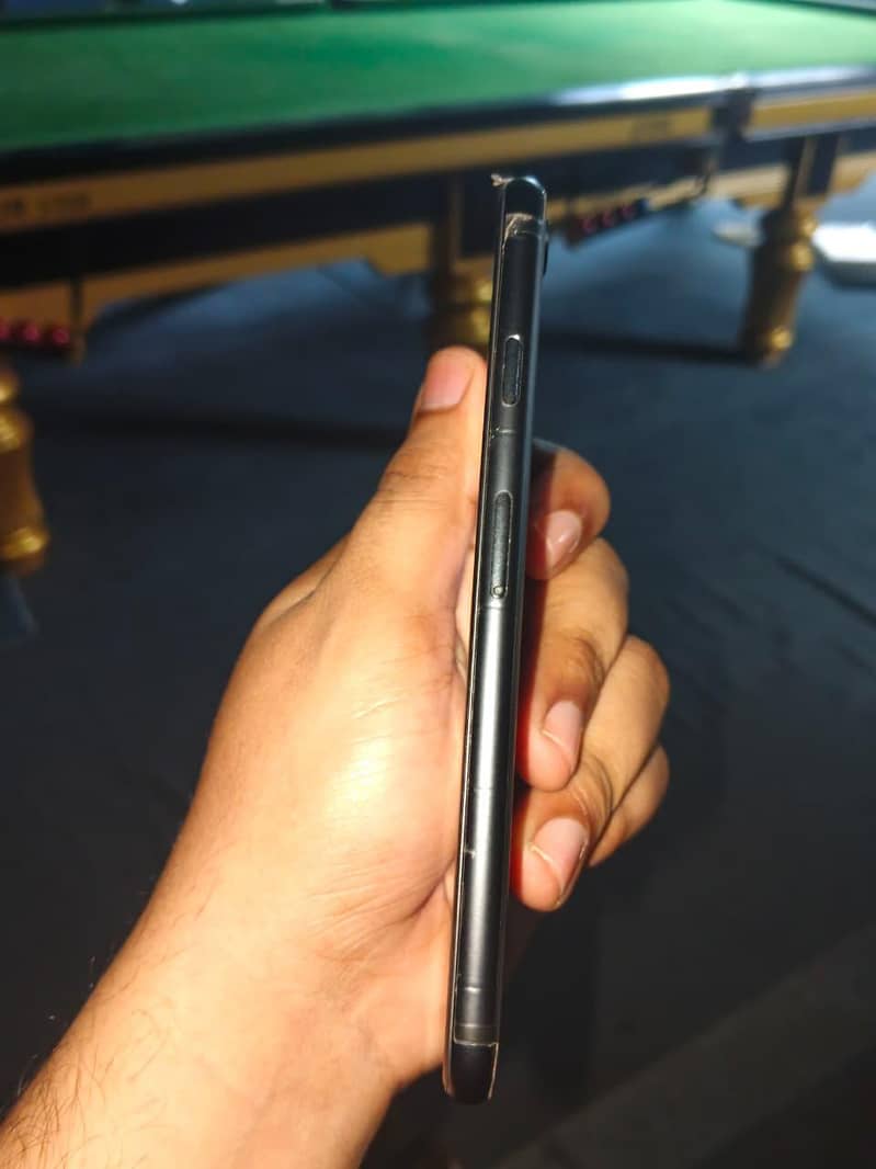 Apple iPhone SE 3rd generation 2022 2