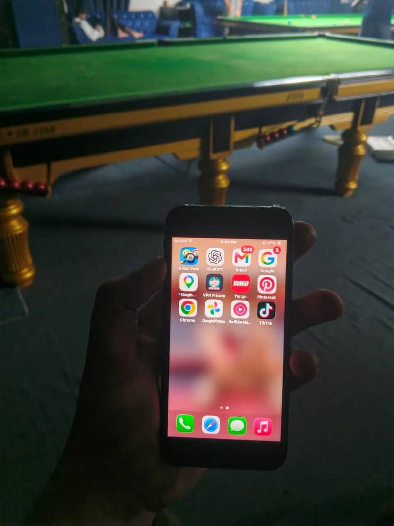 Apple iPhone SE 3rd generation 2022 5