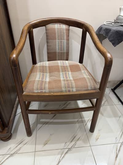 Sheesham or teak wood chair for sell