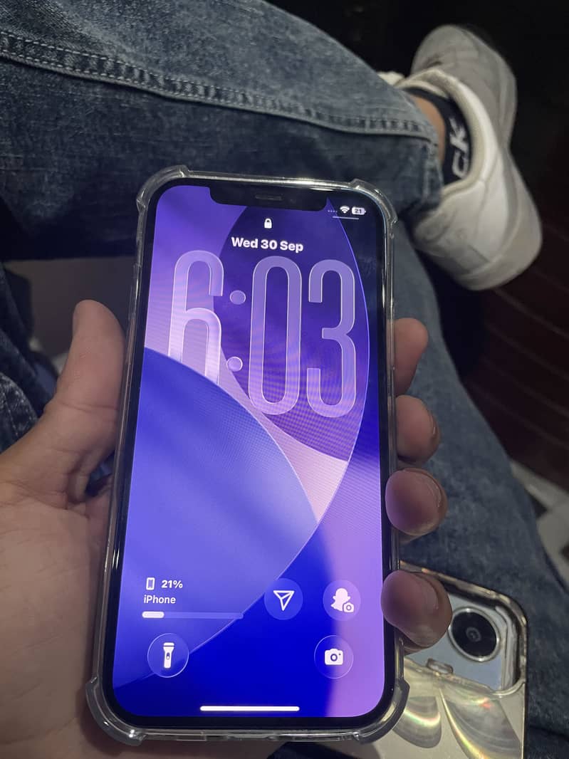 Apple iPhone 12 7