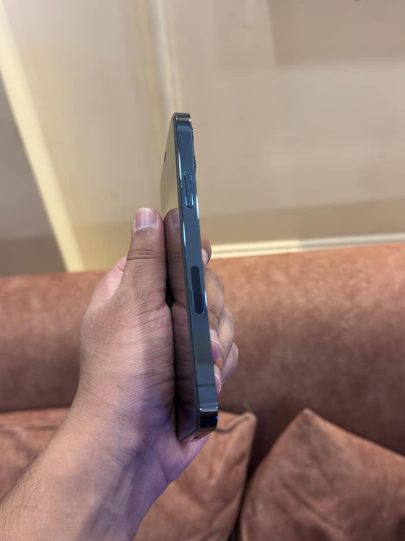 iPhone 12 Pro 3