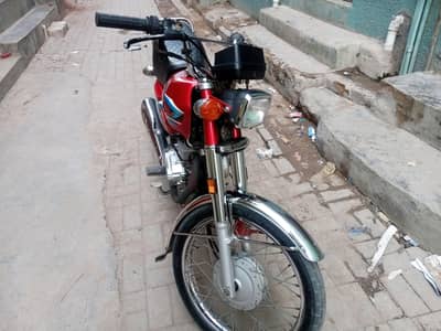 Honda C. G 125 1st 0wner