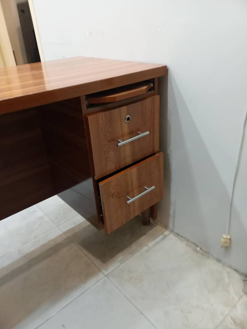 Office table 1