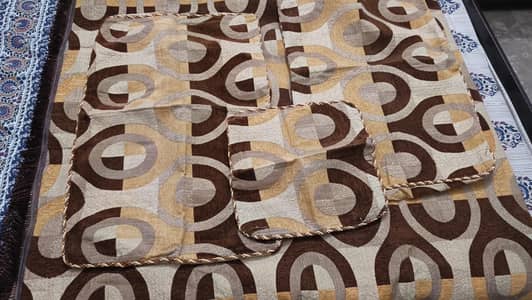 4 piece Decent Fancy bedsheet