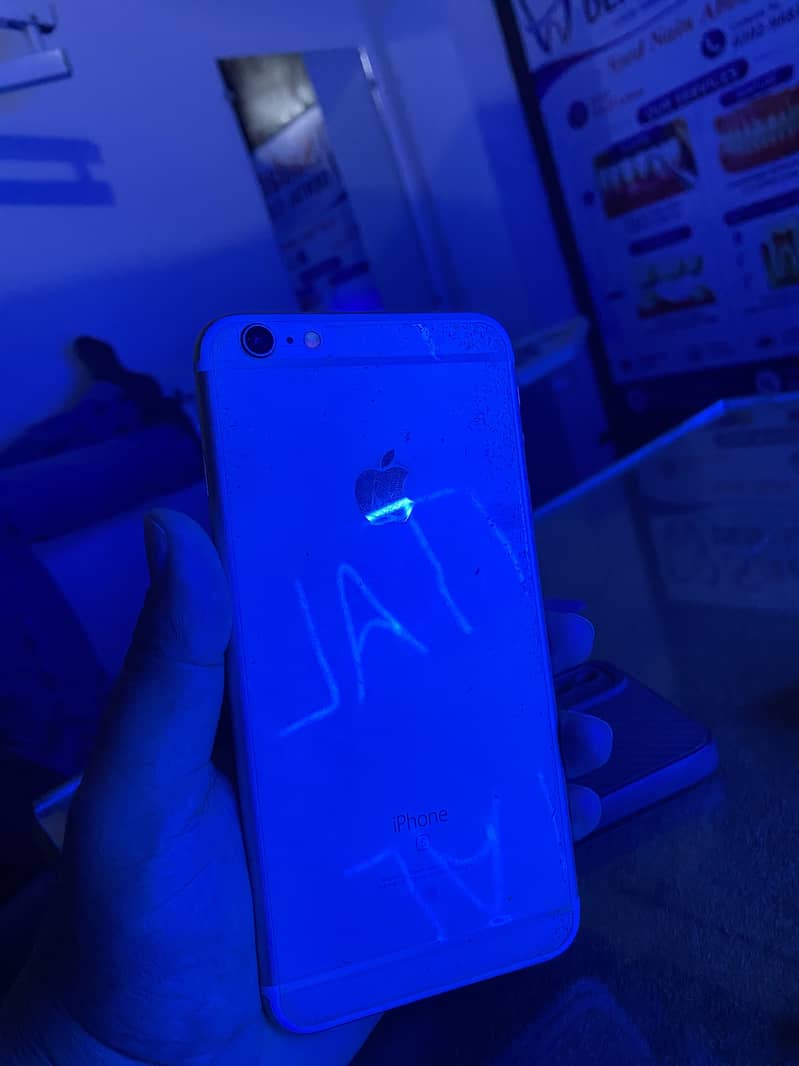 Apple iPhone 6S Plus 3