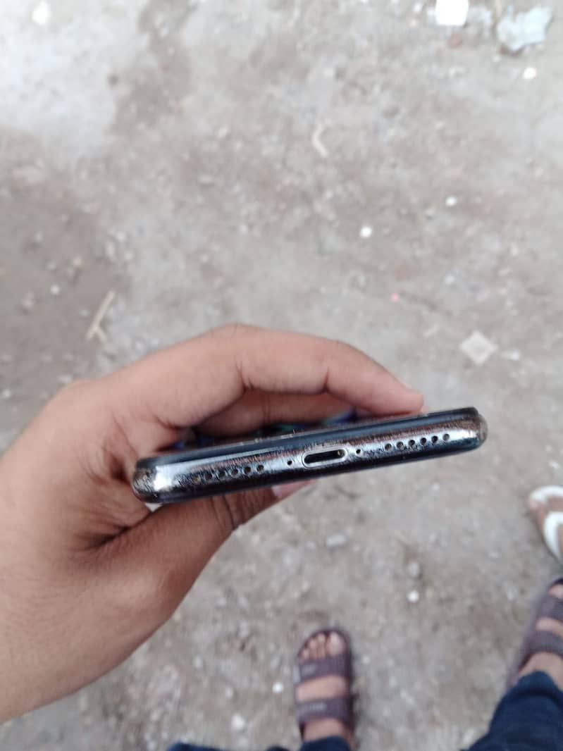 Apple iPhone X 0