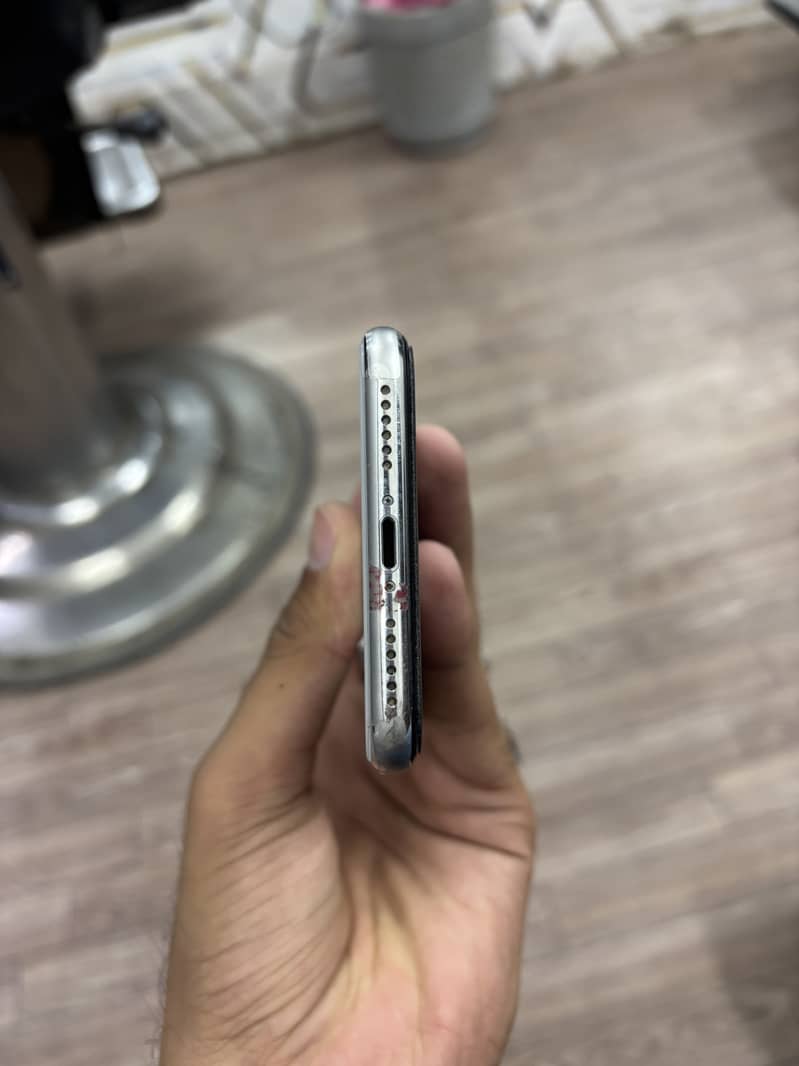 Apple iPhone X 1