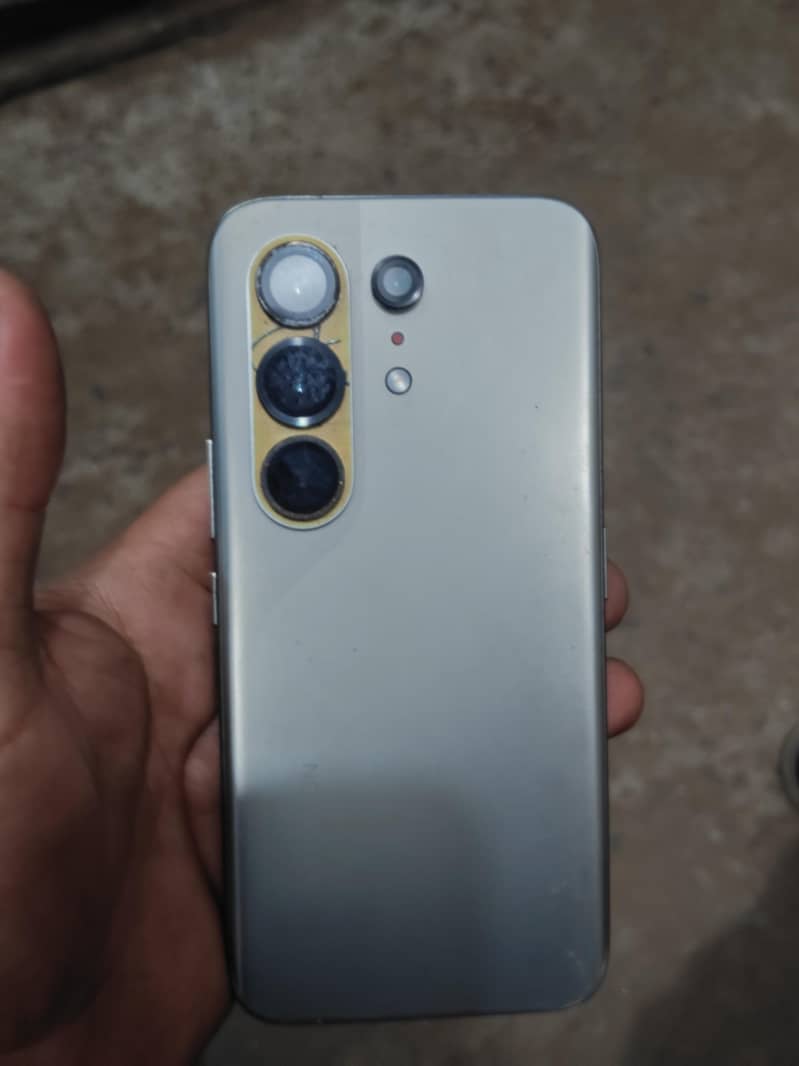 Tecno CAMON 15 Pro 0