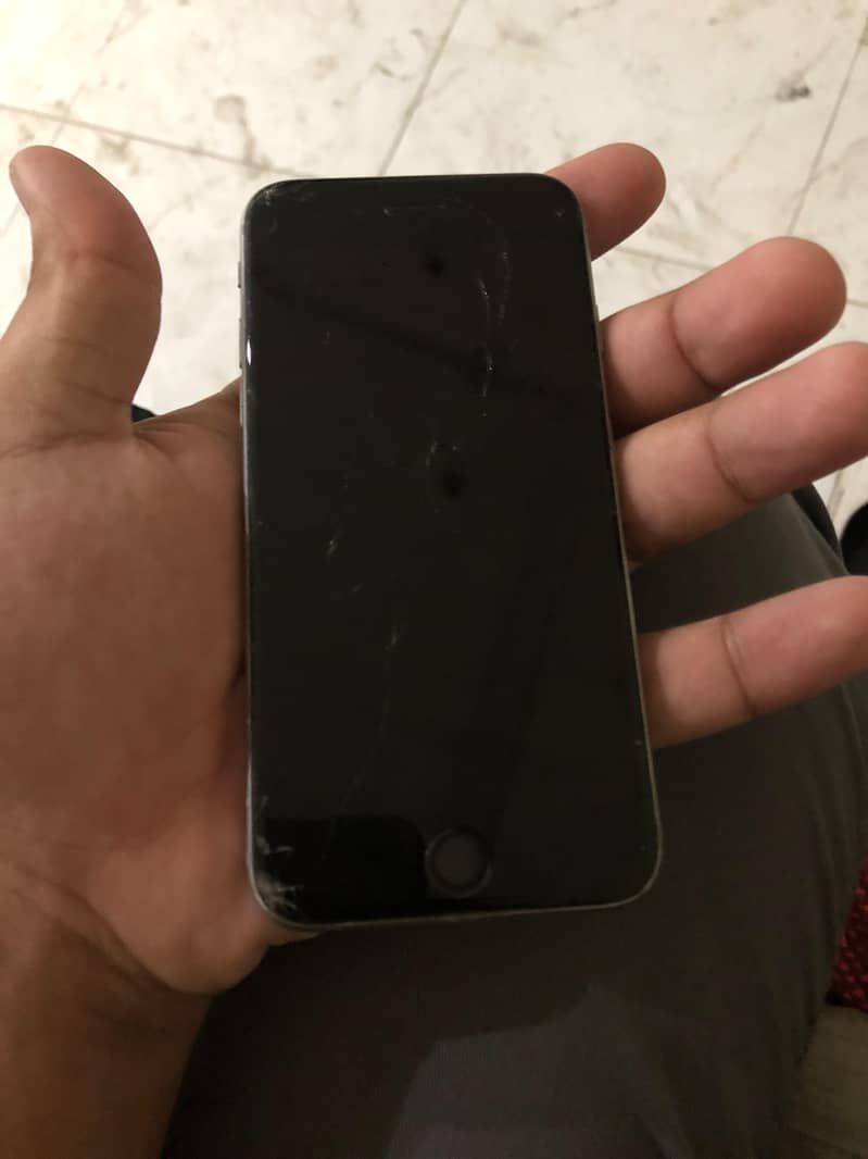 Apple iPhone 6S 1