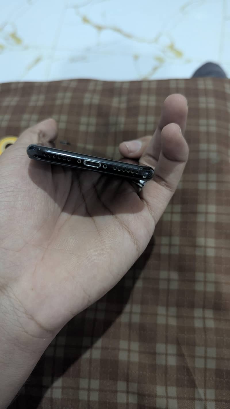 Apple iPhone 7 5