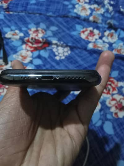 iPhone 11 pro (no exchange)