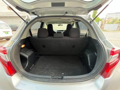 Toyota Vitz 2014