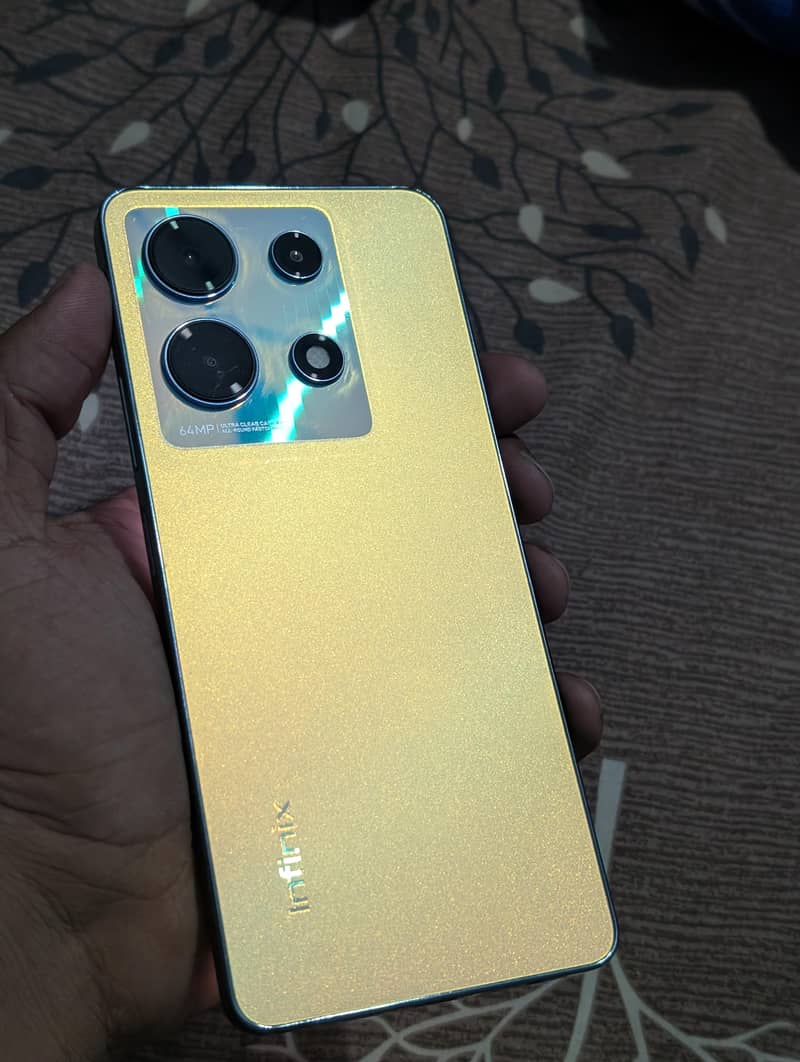 Infinix Note 30 7