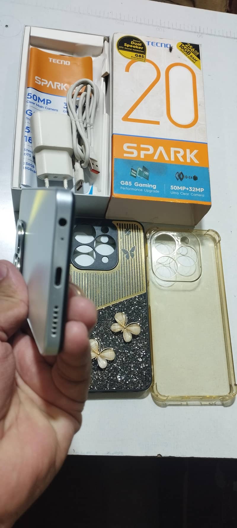 Tecno Spark 20 8