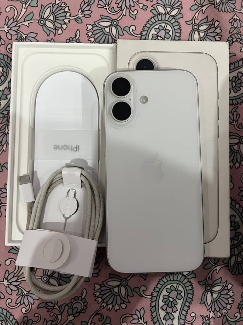 Apple iPhone 17 0