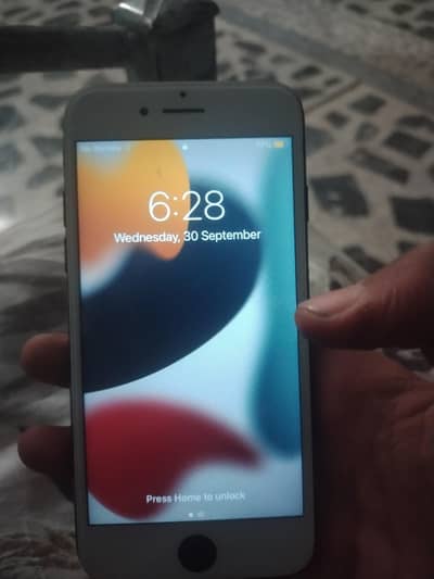Apple iPhone 7