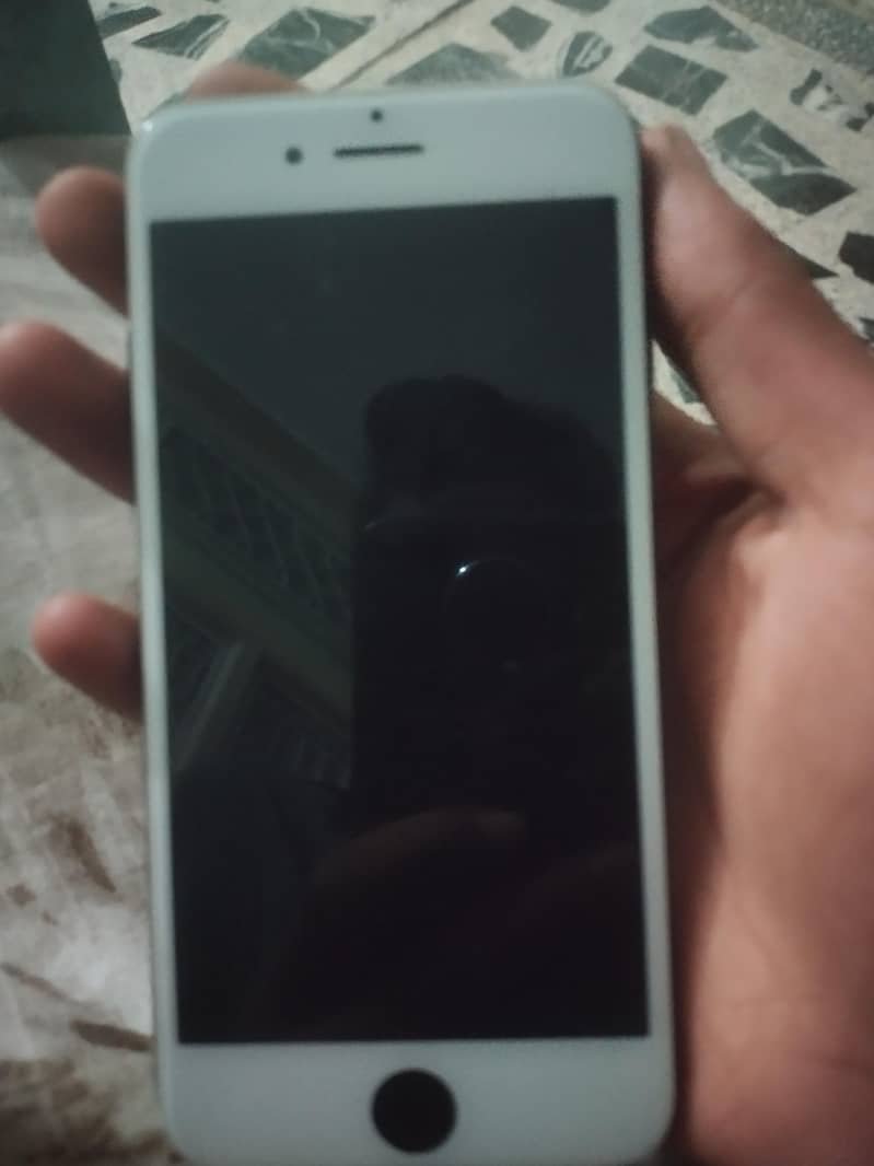 Apple iPhone 7 4