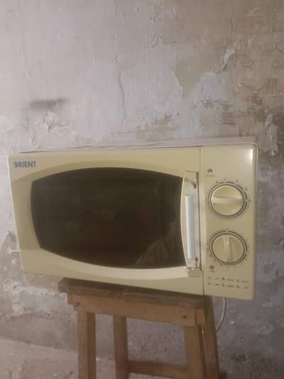 ORient microwave oven