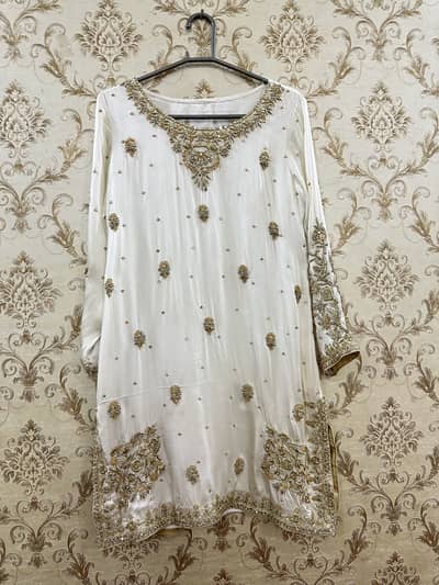 Elegant White & Golden Bridal Gharara – 10/10