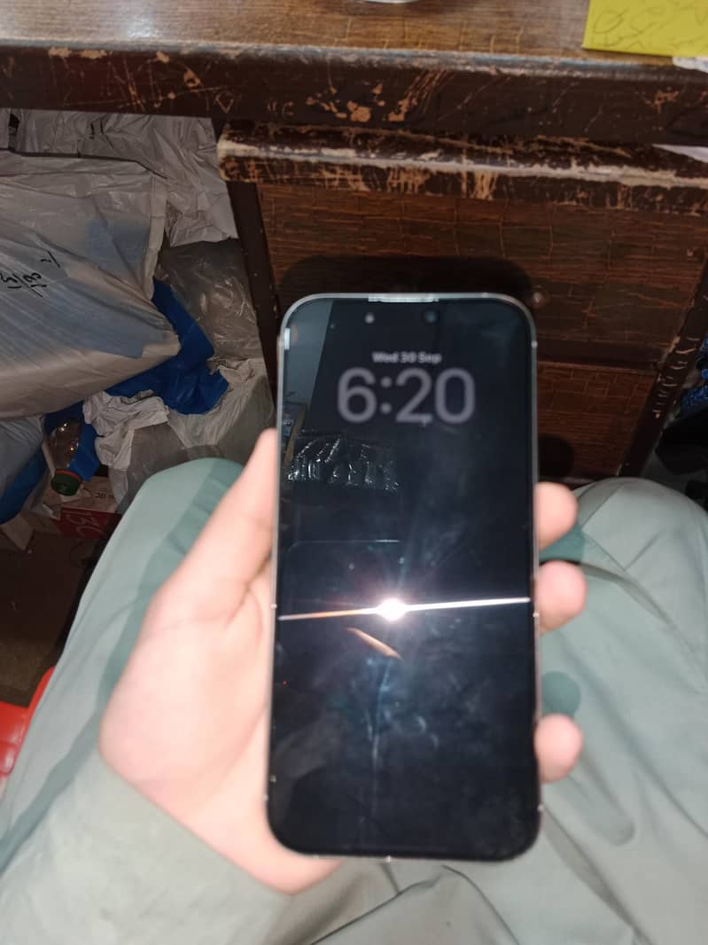 Apple iPhone 16 Pro Max 0