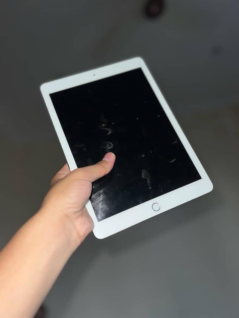 ipad pro 2017  128gb 4