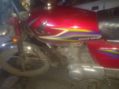 Honda 125 2017 model in lush condition