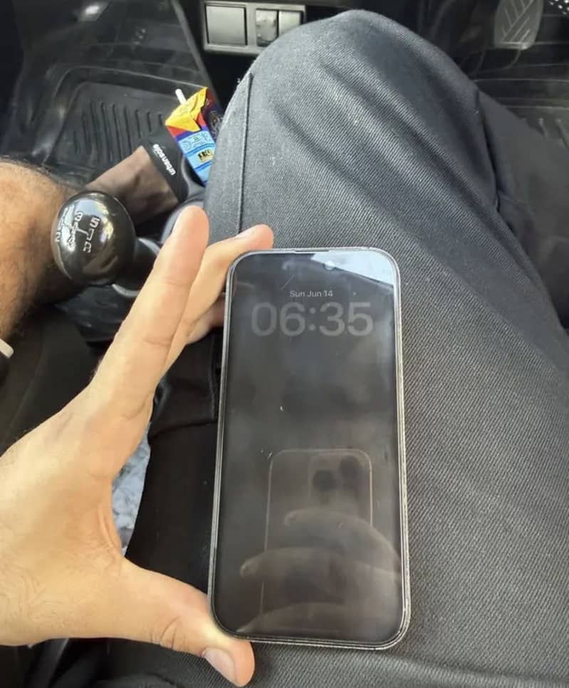 Apple iPhone 15 Pro 0