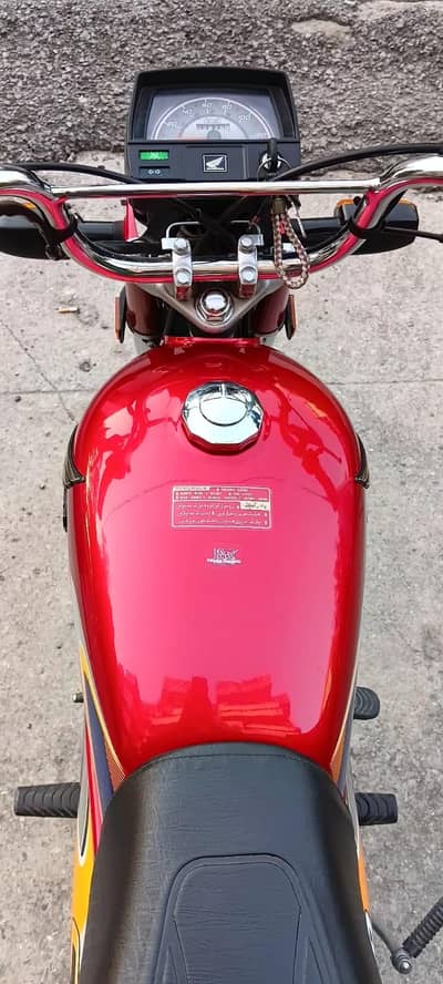**Honda CD 70 — 2025 Model**