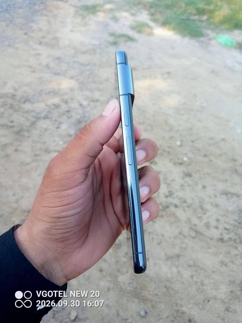 Google Pixel 8 Pro 5
