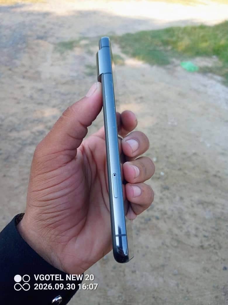 Google Pixel 8 Pro 6