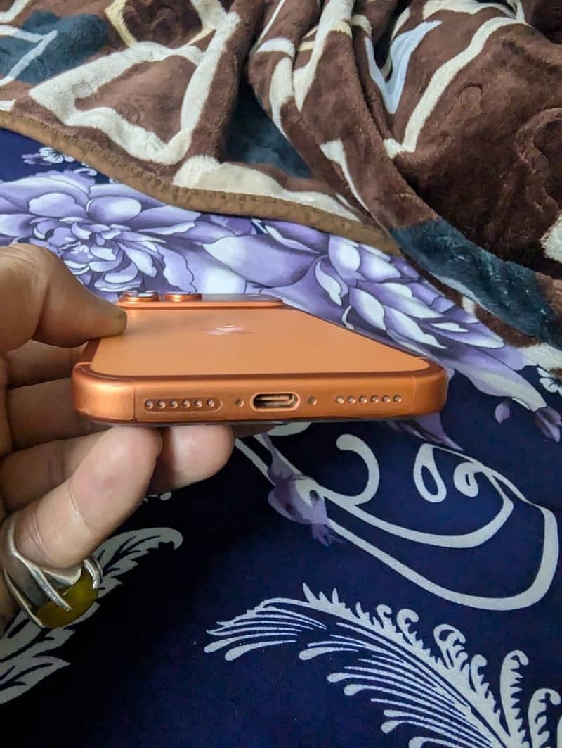 Apple iPhone 17 Pro Max 0