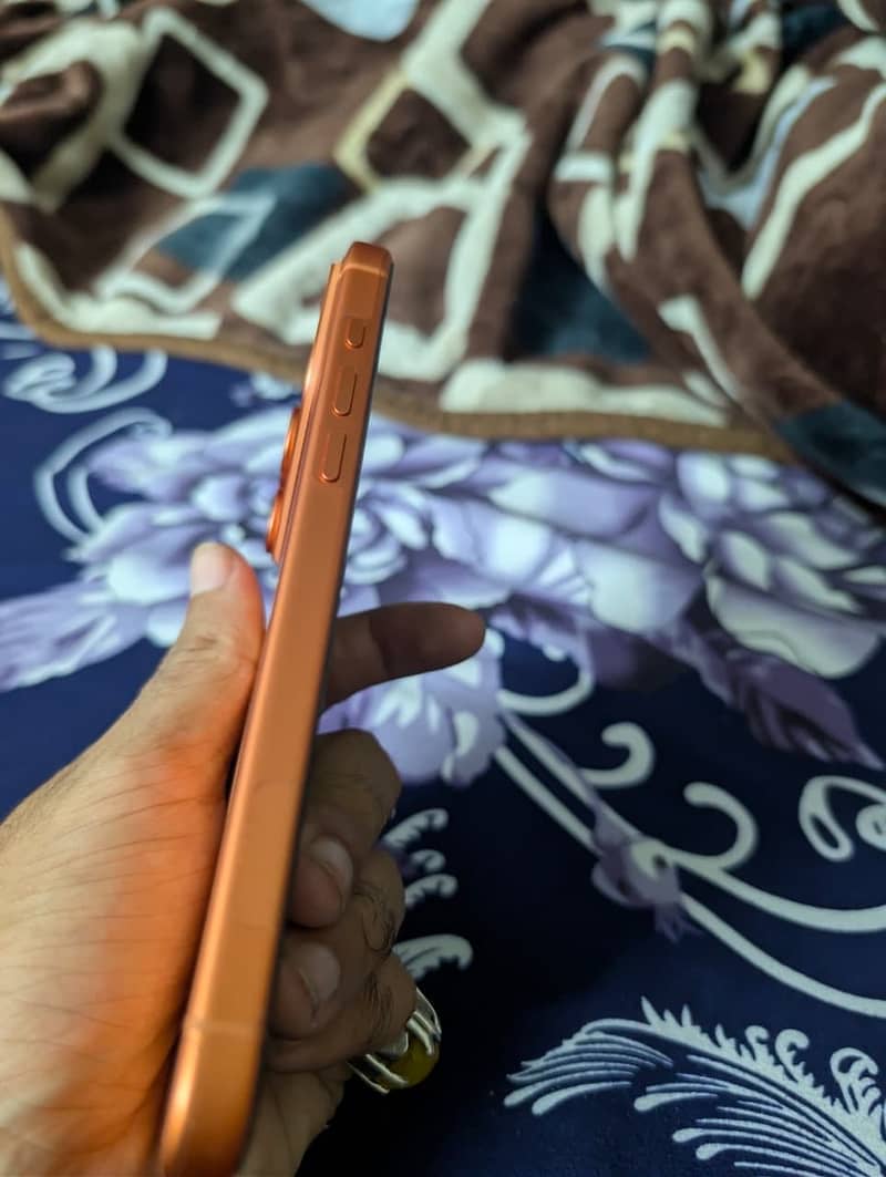 Apple iPhone 17 Pro Max 2