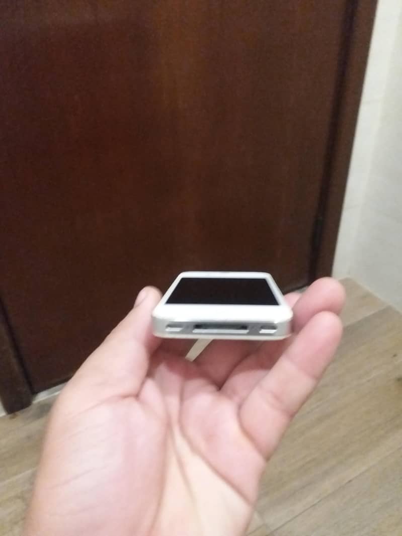 iPhone 4s 1