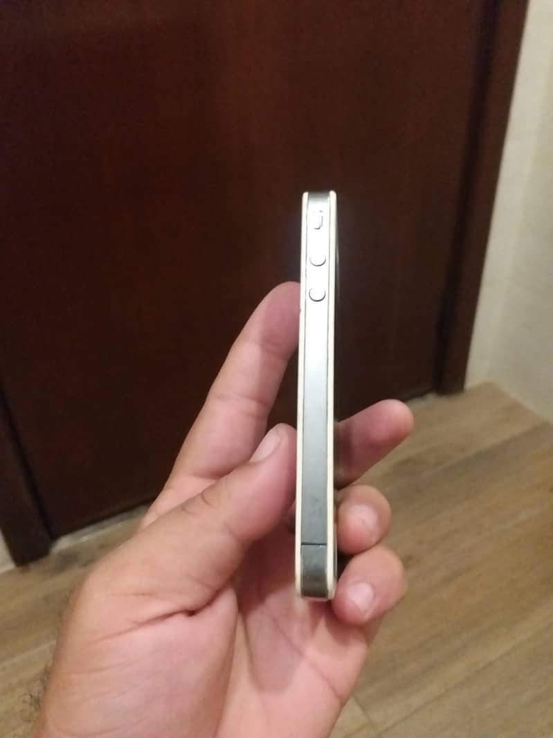 iPhone 4s 2