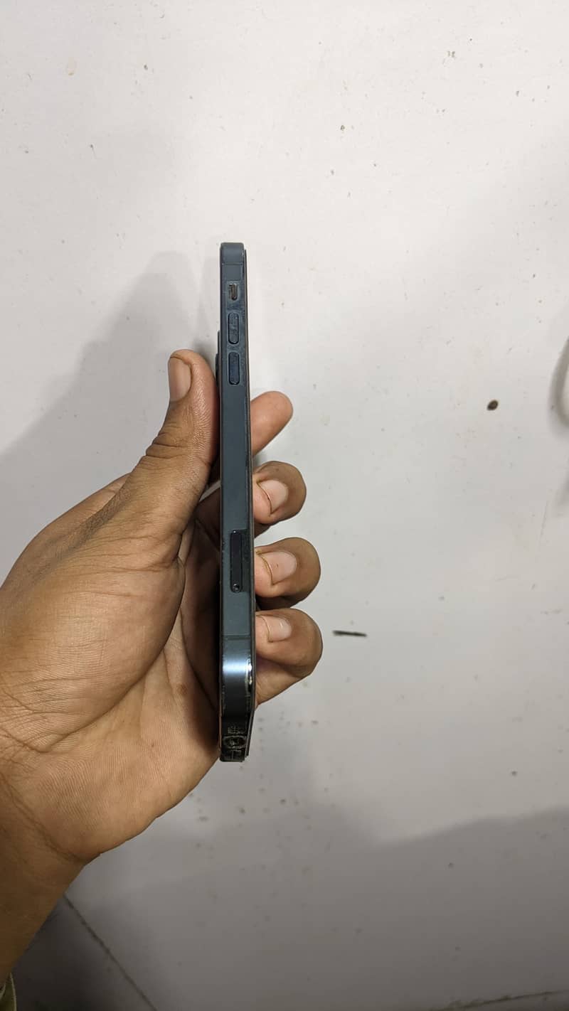 Apple iPhone 12 Pro 6