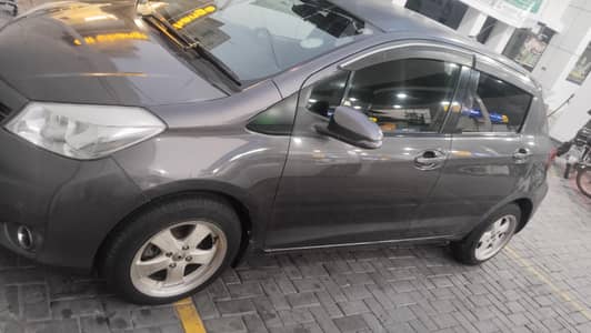 Toyota Vitz 2011