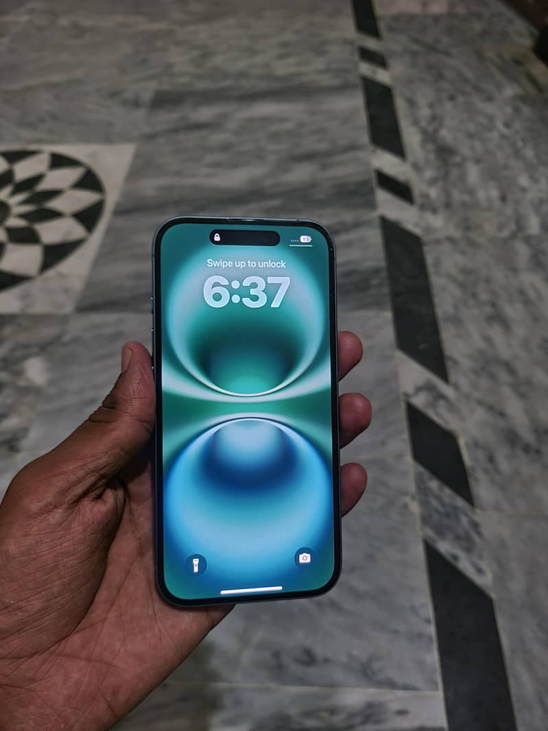 iPhone 16 5